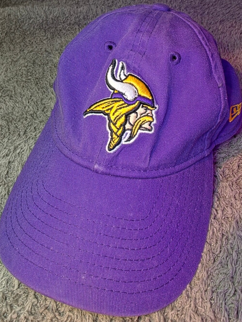 EUC New Era 9TWENTY Minnesota Vikings Youth Hat Purple Adjustable Strapback Cap